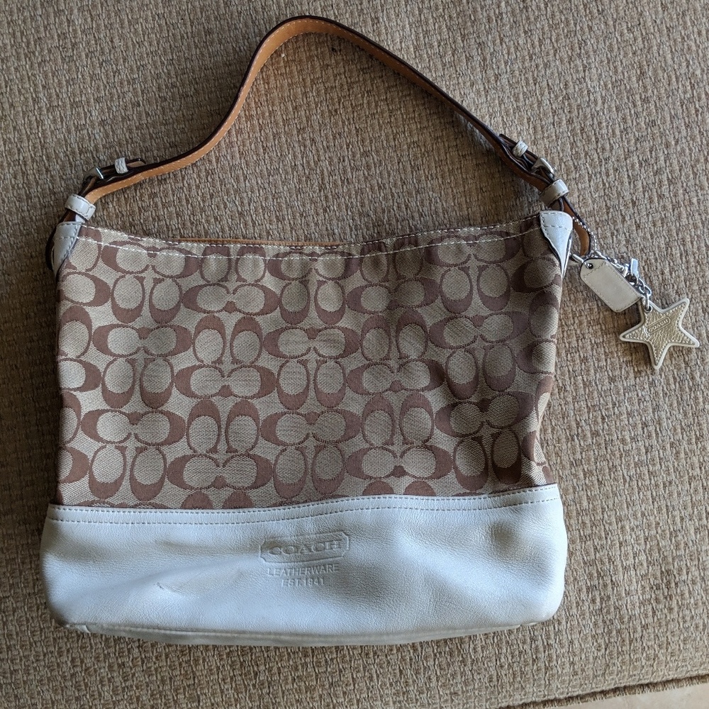 Coach Purse White Genuine Leather W Keychain